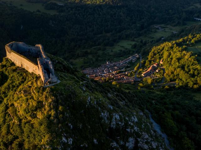 Château et village de Montségur