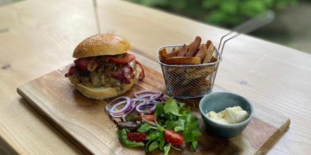 burger maison au restaurant K'bane